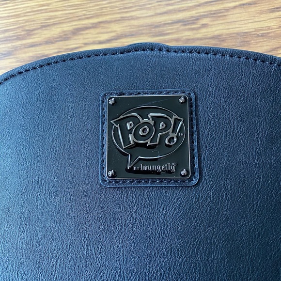 Darth Vader Loungefly Crossbody - Picture 4 of 6